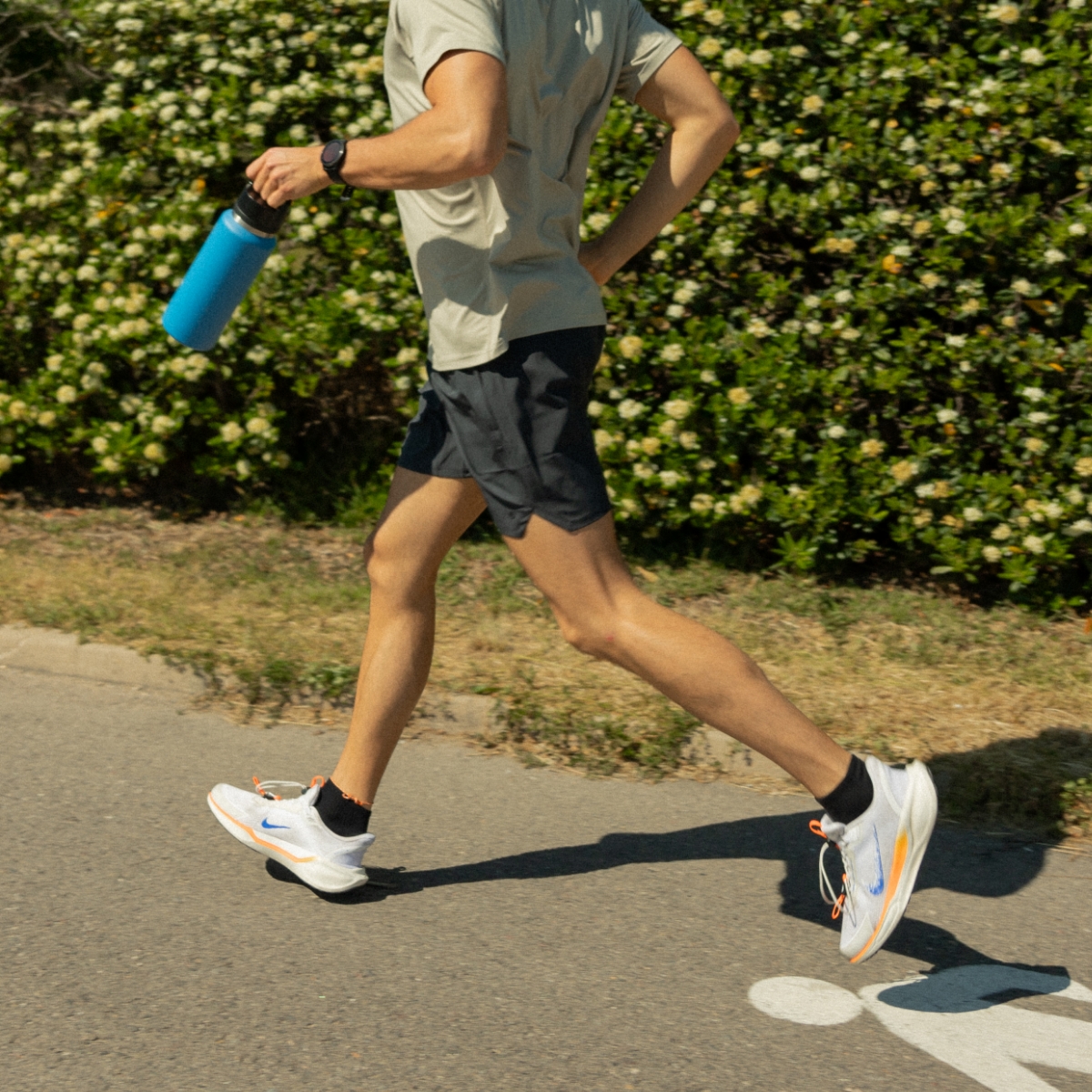 Botella térmica acero inoxidable NUMADA Ceramic 1200ml Azul - Imagen 8