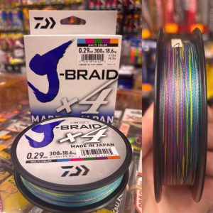 TRENZADO DAIWA J-BRAID 4X 300M PE#4 MULTICOLOR 0.29MM 18.6KG «EMBARCACIÓN»
