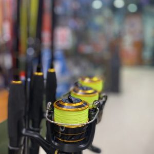 PACK DAIWA CROSSFIRE 902 14-42gr. + CARRETE BG 4000 + TRENZADO «SPINNING»