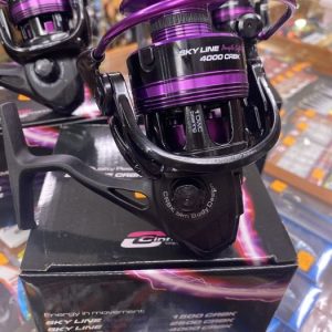 CARRETE CINNETIC SKY LINE Purple Light Game 4000 CRBK » SPINNING «