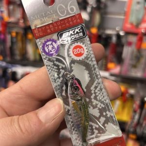 JIG METAL ADICT 06 de LITTLE JACK 20GR #10 PINK HEAD GOLD LAME BACK UV «AJING/ROCKFISHING»