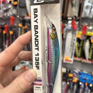 SEÑUELO CINNETIC BAY BANDIT 135F 20GR FLOATING #19 BLUE SARDINI ELECTRIC PINK «SPINNING»