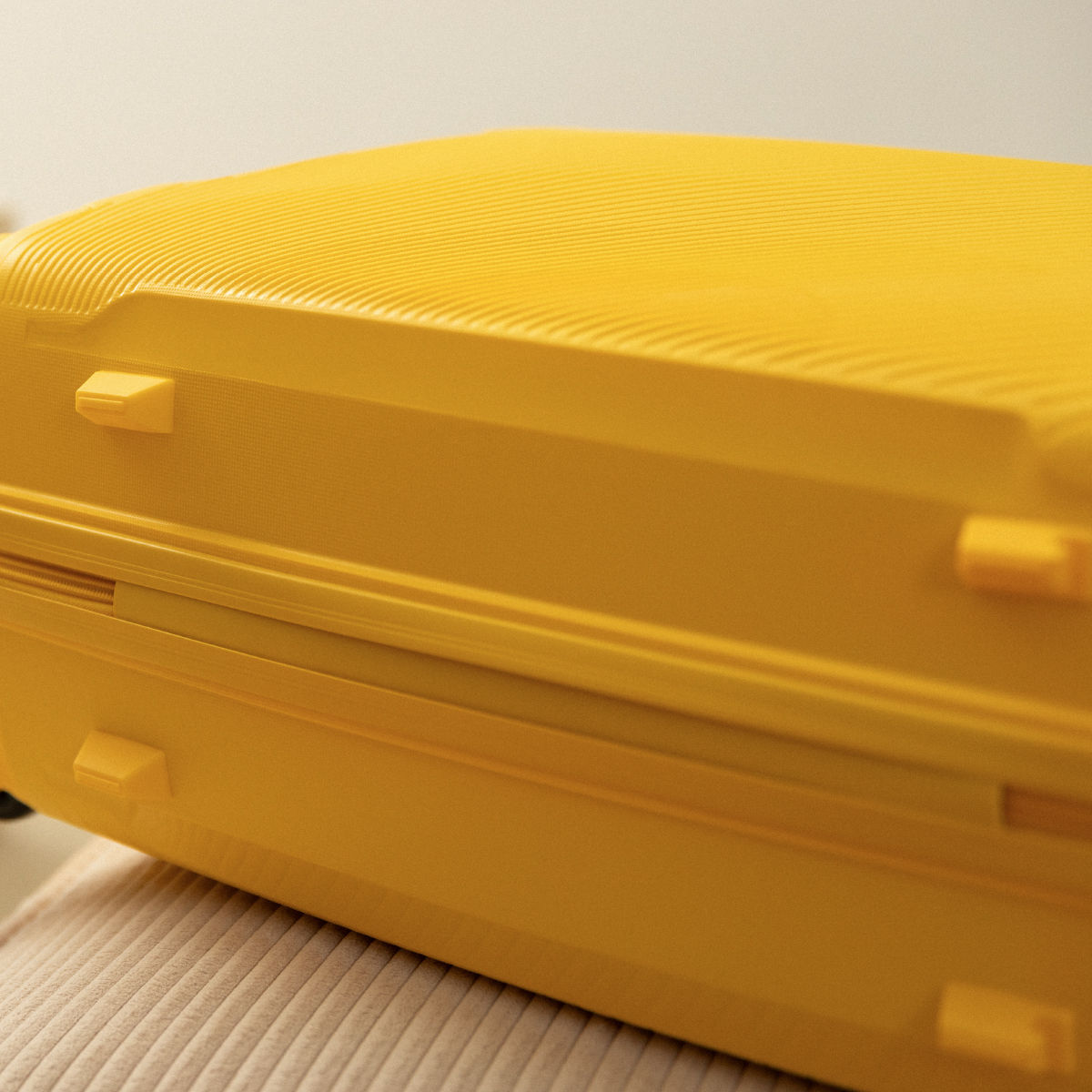 Maleta 20 Kg mediana rígida PP 65x44x25 cm Numada Unbroken T210 24” (M) Amarillo - Imagen 9