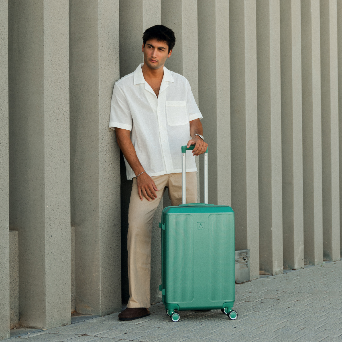 Maleta 18 Kg mediana 66,5x43x26 cm Numada Elegance T15 24” (M) Verde Aguamarina - Imagen 3