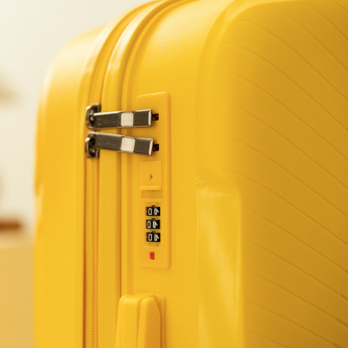 Maleta 20 Kg mediana rígida PP 65x44x25 cm Numada Unbroken T210 24” (M) Amarillo - Imagen 8