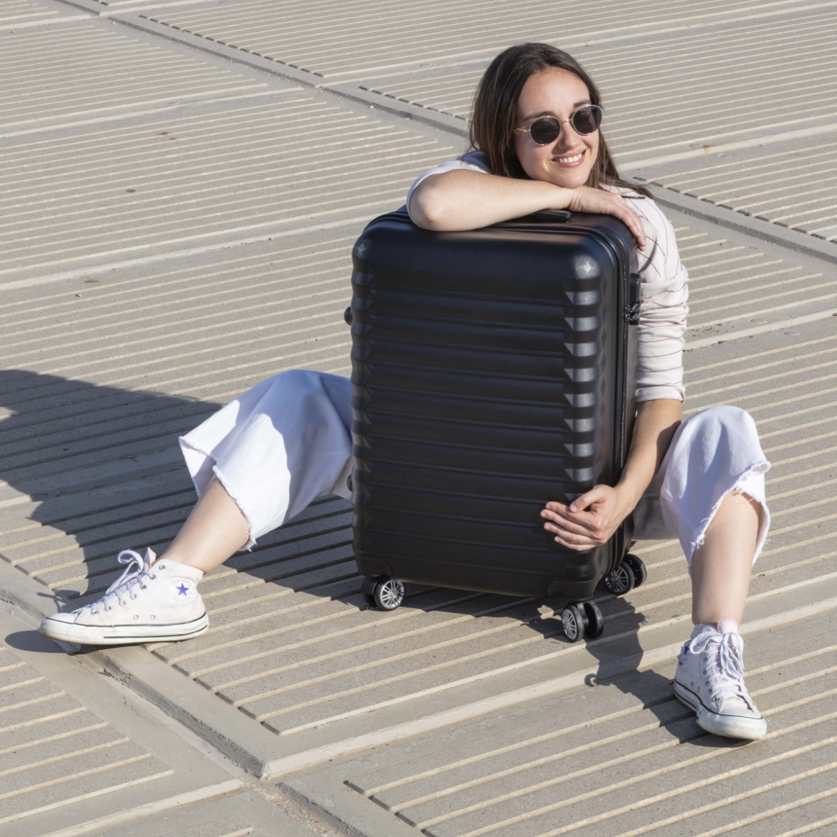 Juego de Maletas 3pzs. (Maleta 63 cm, Mochila Cabina, Neceser 11L) Negro - Imagen 4