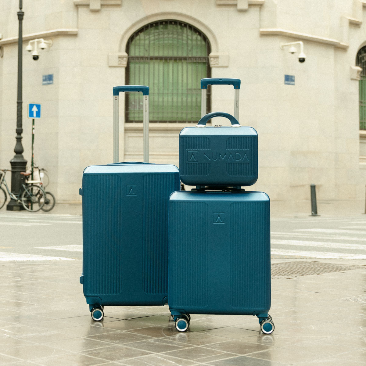 Juego de maletas 3 piezas (55/66,5cm + Neceser) Numada Elegance T15 Azul Profundo - Imagen 4