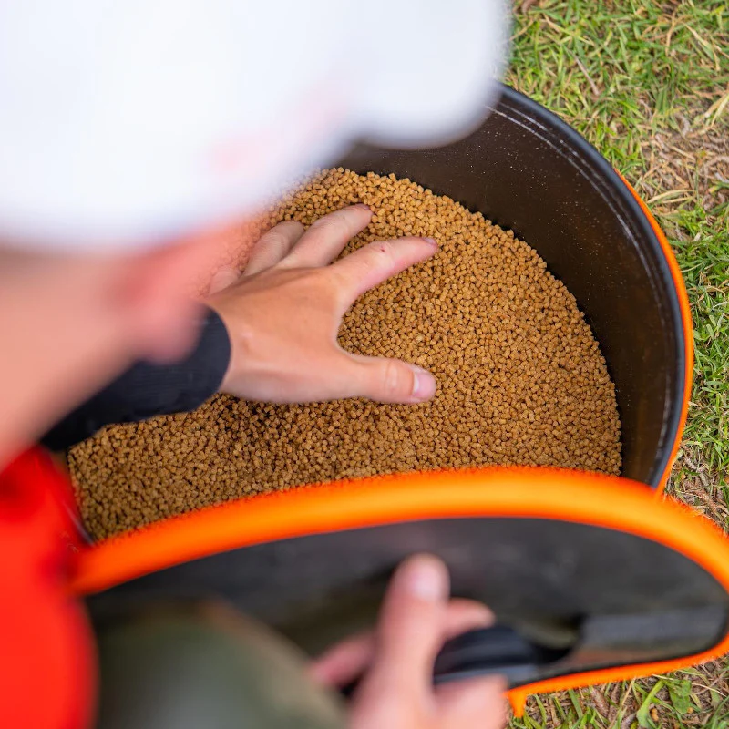 FUSION BAIT PRO BUCKET10L Guru Cubo - Imagen 3