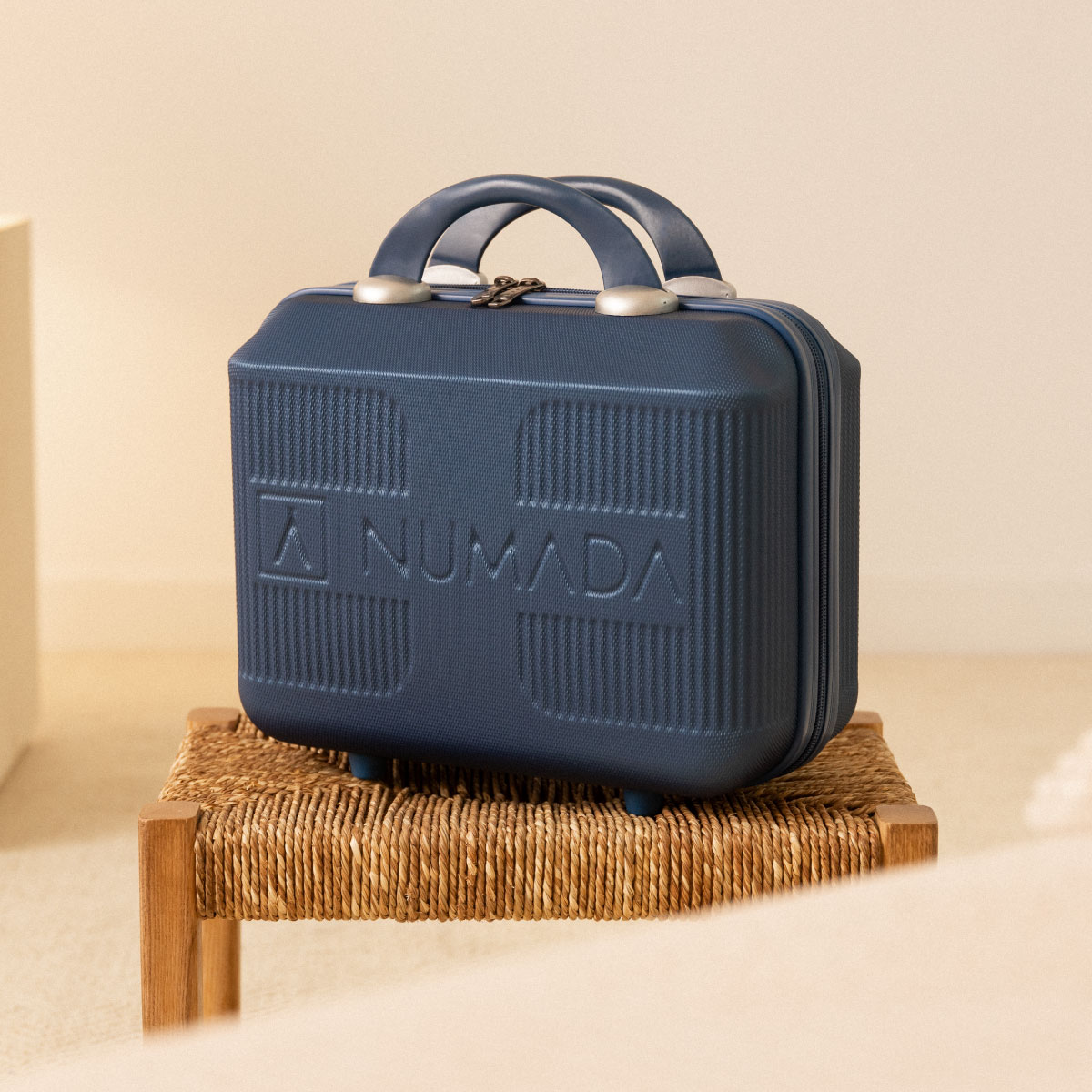 Neceser 5Kg rígido Numada Elegance T15 12” Azul Profundo - Imagen 4